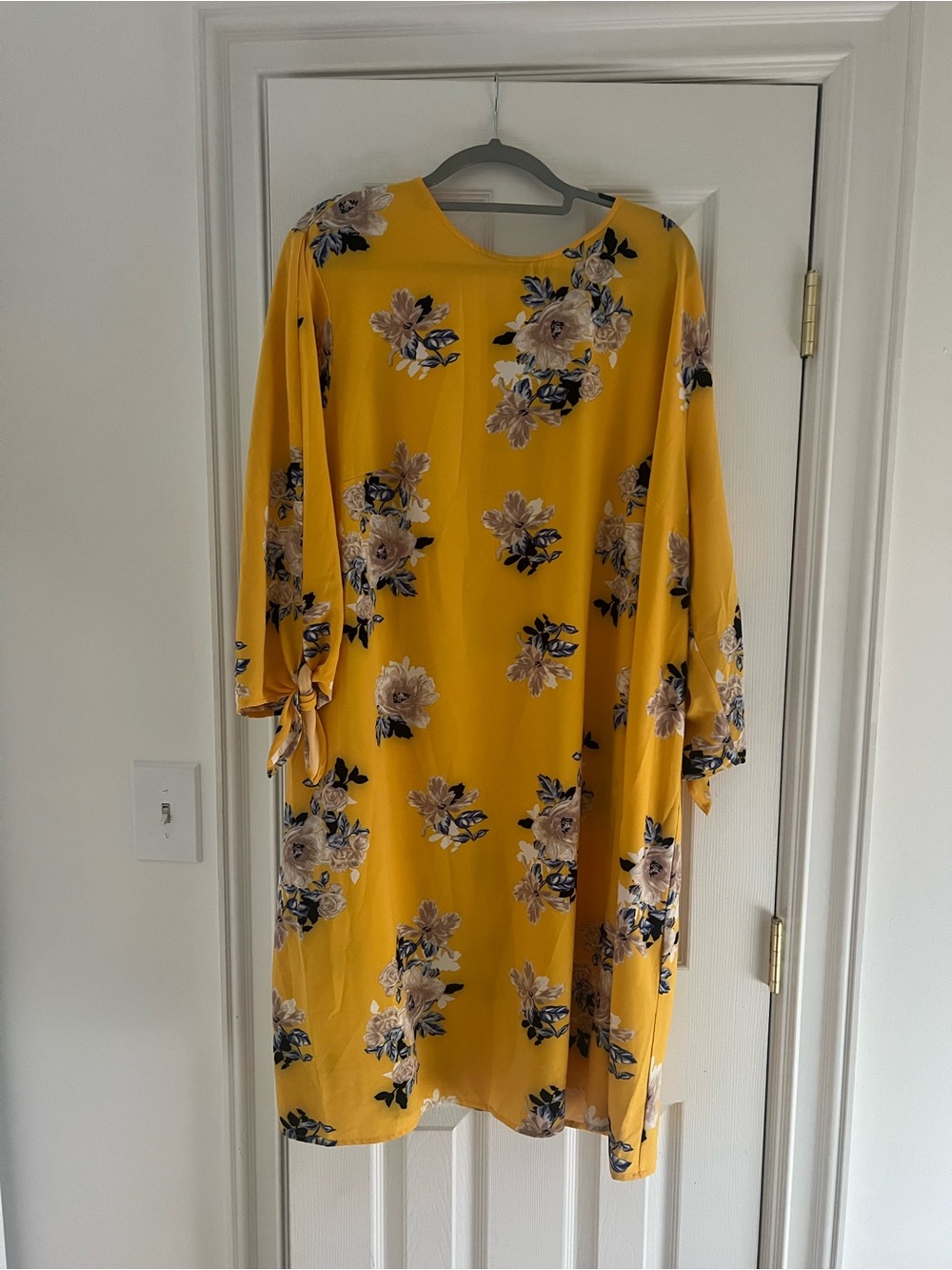 Ava & Viv Yellow Floral Blouse
